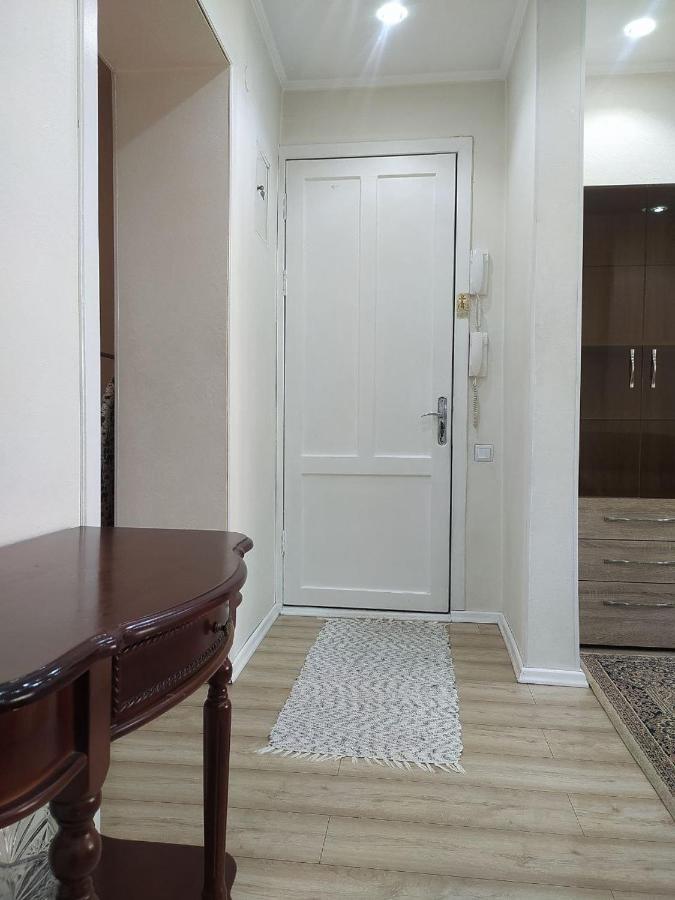 בישקק Aura On Erkindik Boulevard מראה חיצוני תמונה
